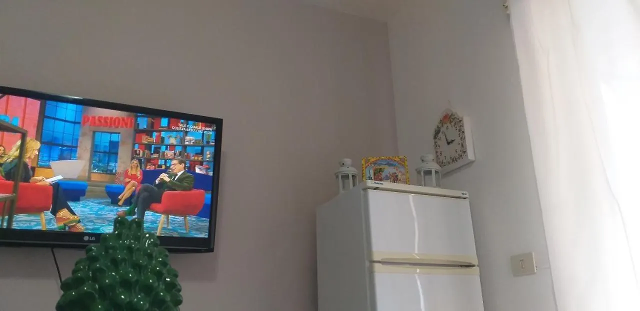 Joy Apartment تاورمينا إيطاليا