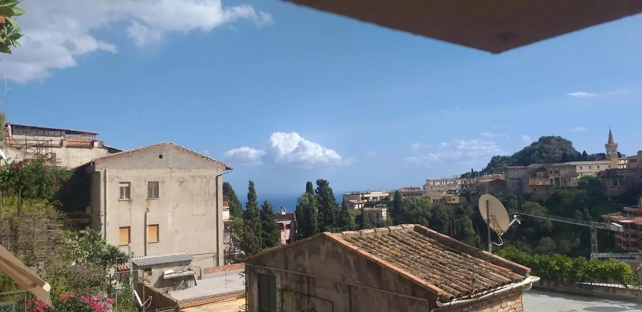 Joy Apartment تاورمينا 0*,  إيطاليا