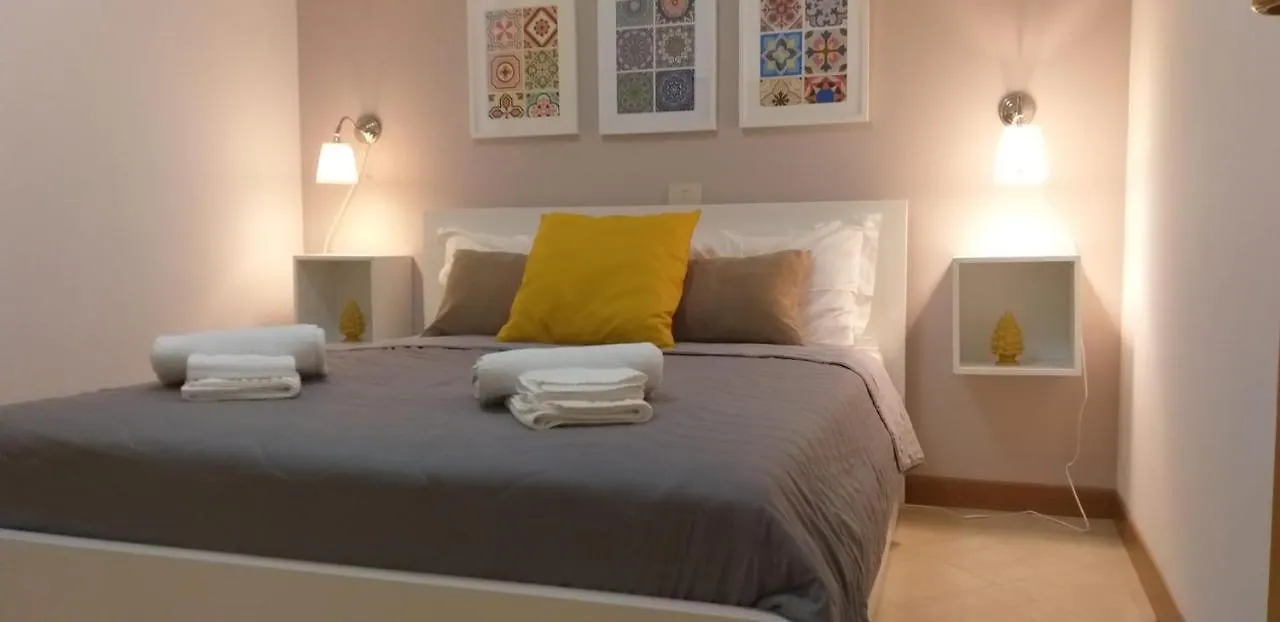 Joy Apartment تاورمينا